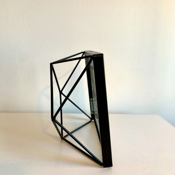 Black Umbra Prisma Picture Frame - Picture 3 of 4
